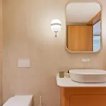 Contemporary 3 Bdr Flat With Parking By Lovelystay * Lisbon