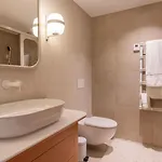 Contemporary 3 Bdr Flat With Parking By Lovelystay Apartment