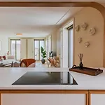Apartamento Contemporary 3 Bdr Flat With Parking By Lovelystay Lisboa