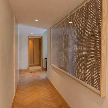 Contemporary 3 Bdr Flat With Parking By Lovelystay Apartment *