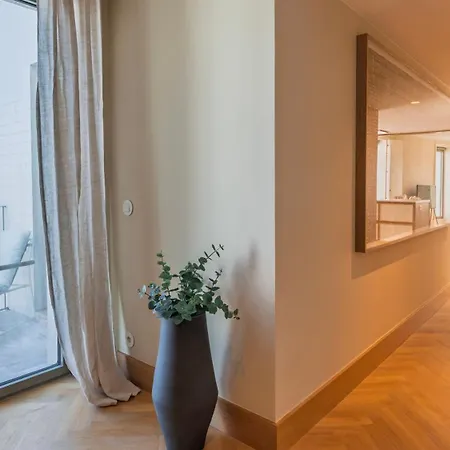 شقة Contemporary 3 Bdr Flat With Parking By Lovelystay *