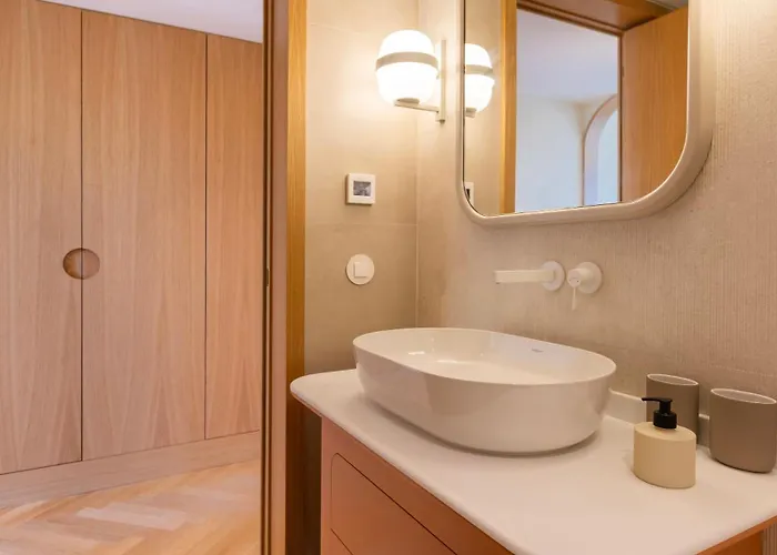 شقة Contemporary 3 Bdr Flat With Parking By Lovelystay